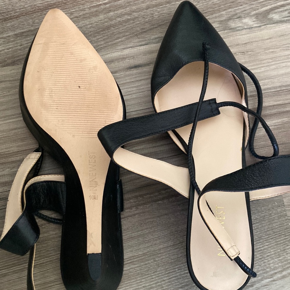 Nine West black sandals with straps around the ankle size 10